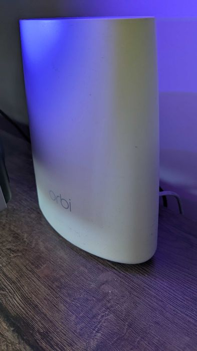 Tri-band WiFi 5 Mesh система Netgear Orbi RBR40 + RBW30 AC2200 гр ...