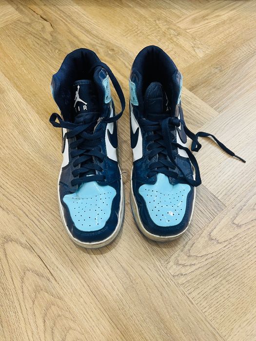 Продам кроссовки