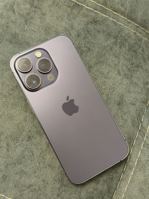 iPhone 14 pro в идеальном состоянии