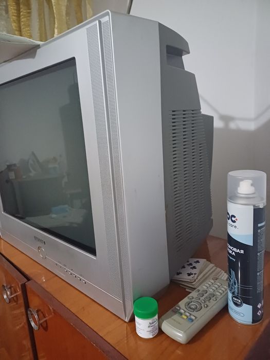 Продам телевизор