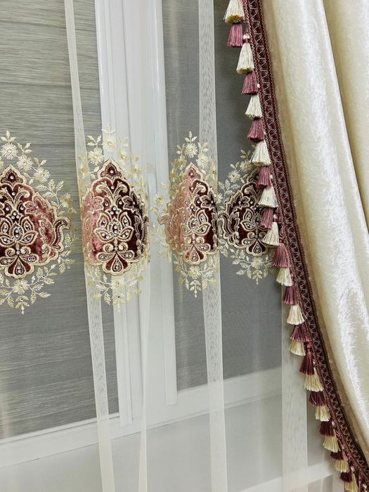 Шторы,тюль карниз,держатель в комплекте