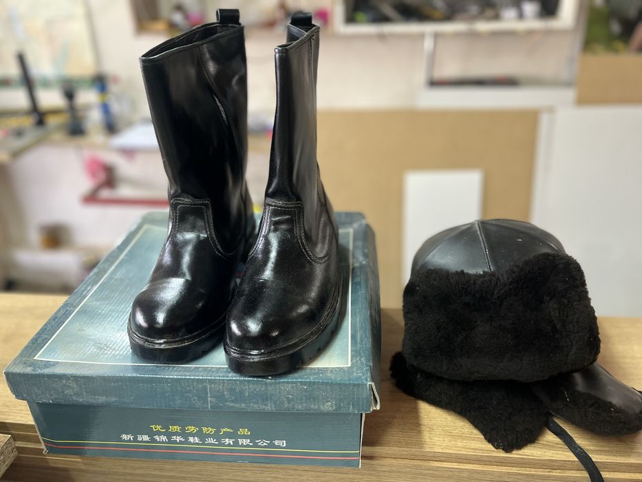 Сапоги рабочие, новые. Китай 42-43 размер.