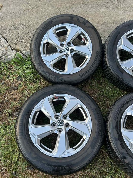 Оригинални джанти с гуми за Toyota Rav4 / Тойота Рав4 18" 5x114,3