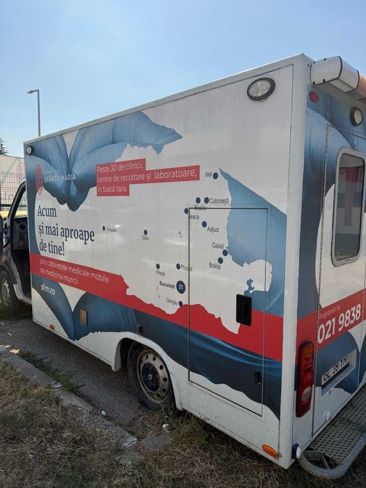 Ambulanta ( caravana medicala )