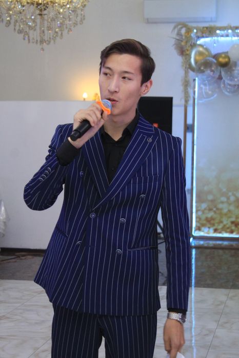 Тамада,Асаба,Ведущий.