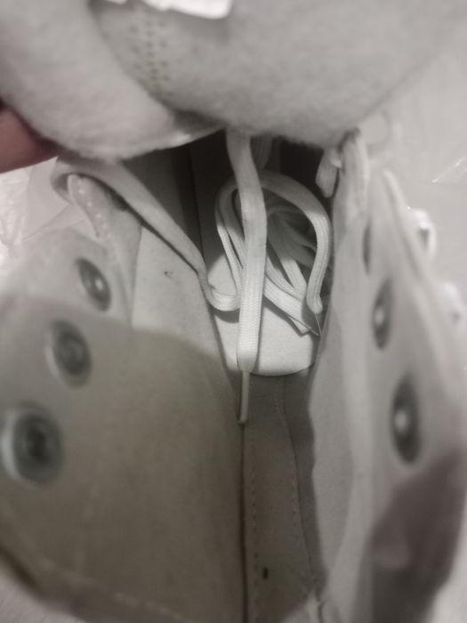 Продам новые коньки