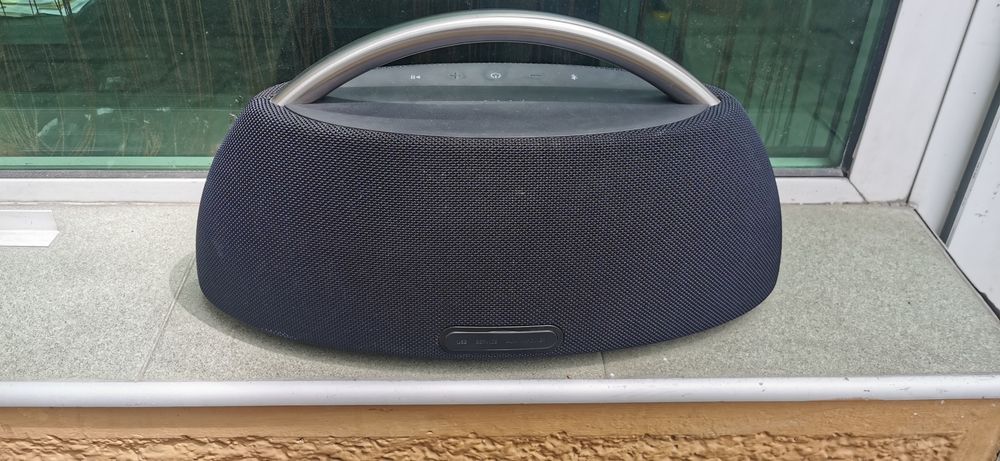 Продавам колона harman kardon Go+play