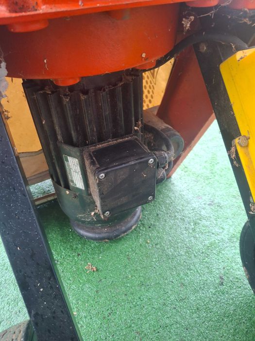 Дробилка за клони Sabo