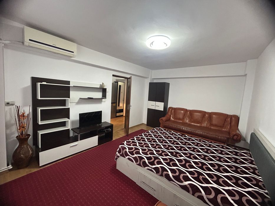 Garsoniera ultracentral cinema bulevard