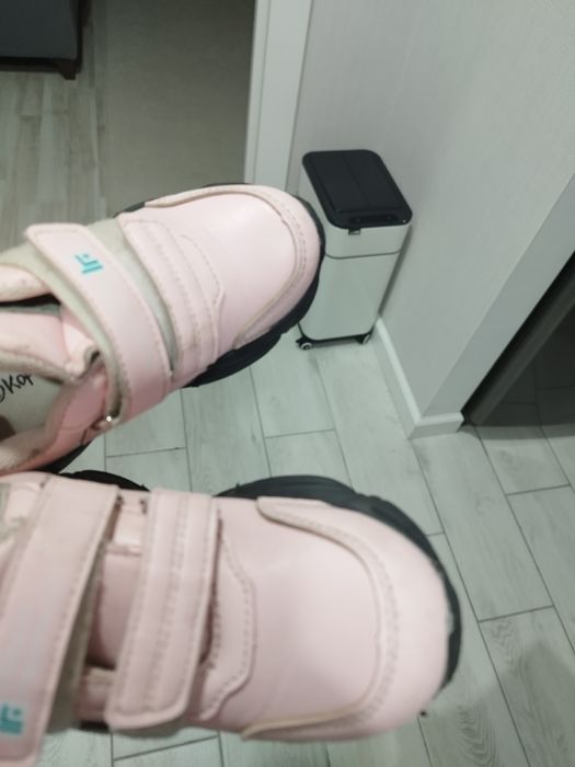 Кроссовки детские