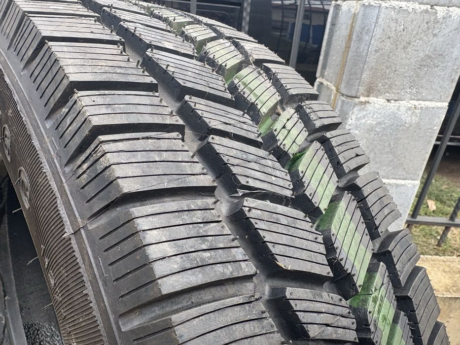 4 броя зимни гуми за БУС 225 / 65 / 16 C