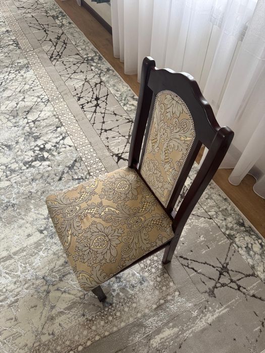 Продам стол со стульями