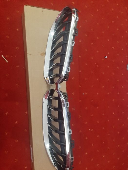 Vând grila radiator bmw seria 2 gran-coupe 2019+