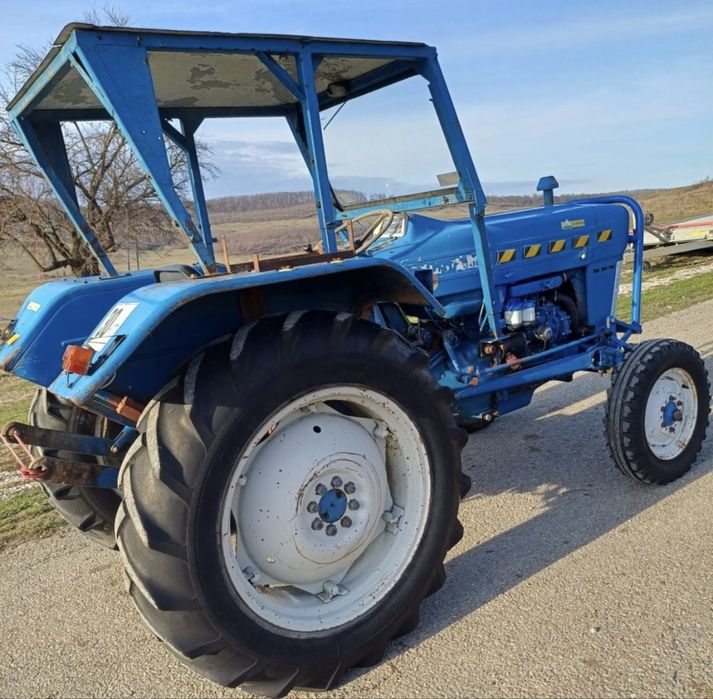 Vand tractor urgent