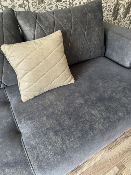 Продам диван в отличном состоянии