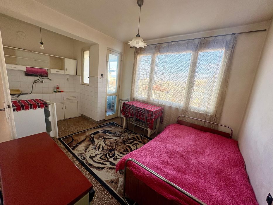 Тристаен Тухлен Апартамент В Центъра на гр. Търговище