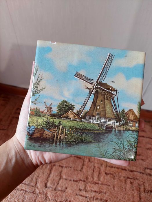 Продавам картини