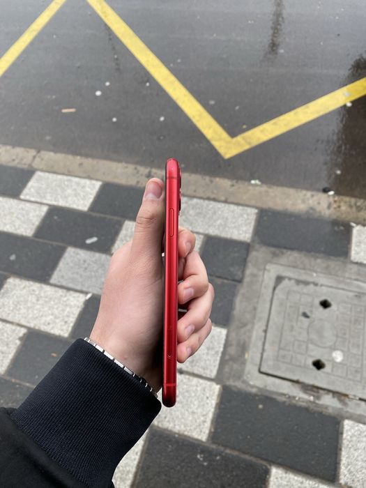 Iphone 11 obmen sotiladi