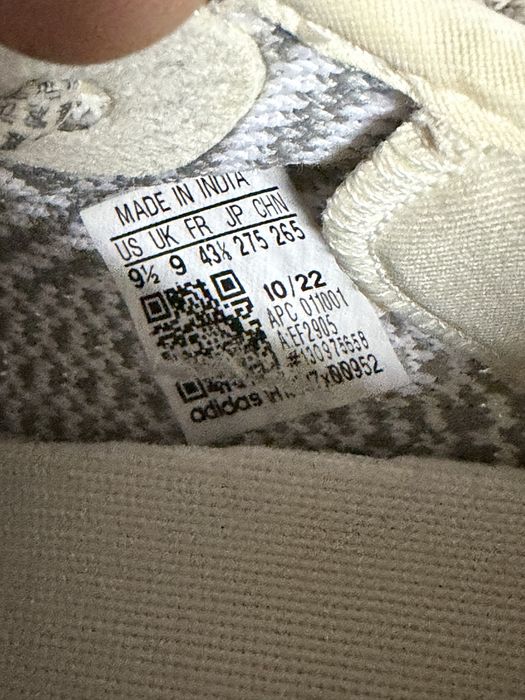 Маратонки adidas Yeezy Boost 350 V2 Static Non-Reflective 43 1/3