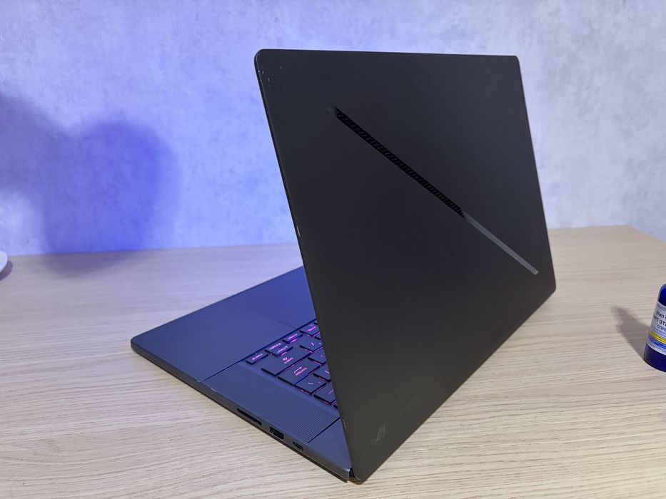 Ноутбук ASUS ROG Zephyrus G16