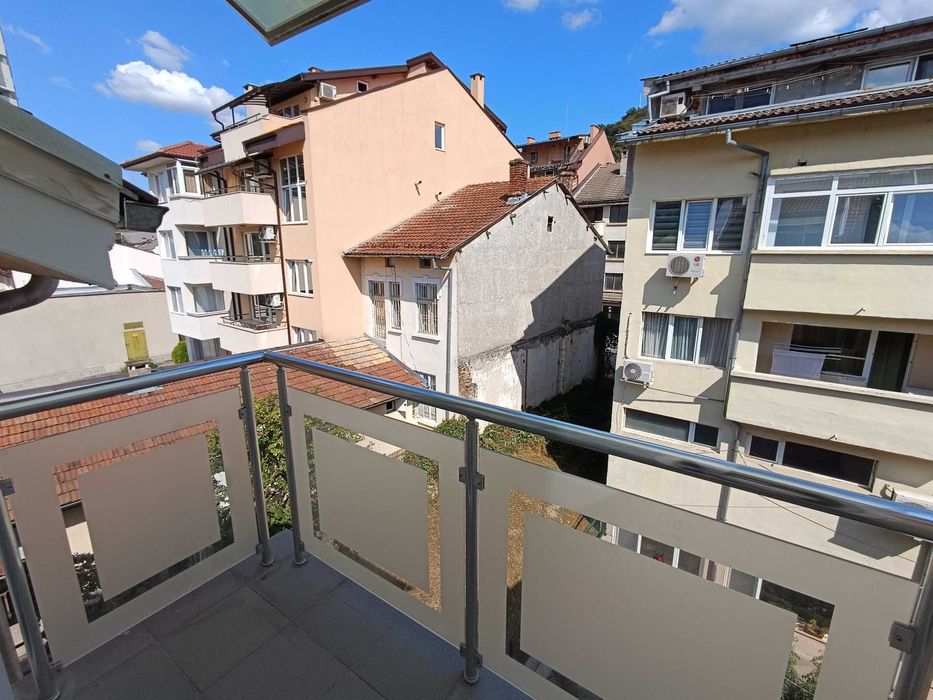 Апартамент под наем обзаведен