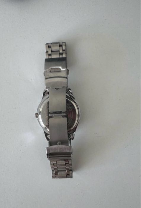 Сағат сатылады арзан бағада сапасы күшті