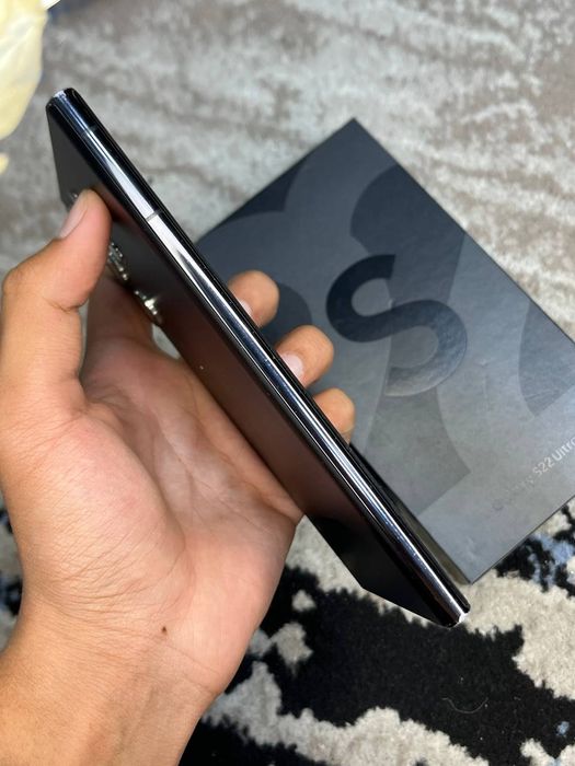 Samsung galaxy s22 ultra 12/256gb karopka dakument holati 9/10