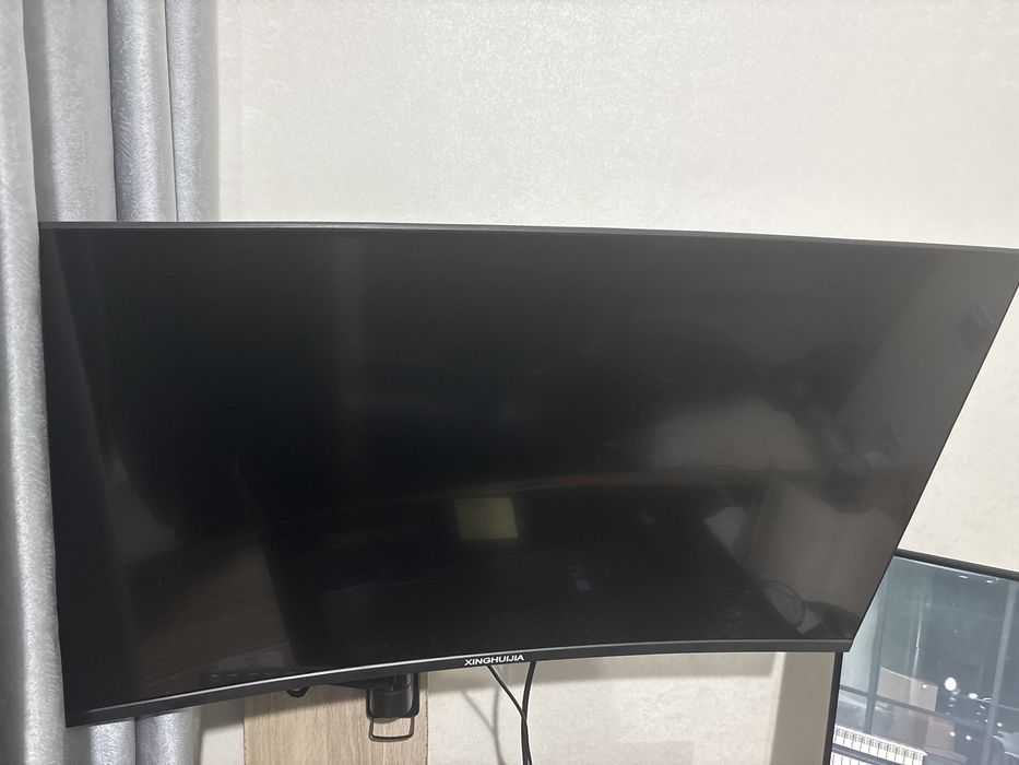 Монитор 32 дюйма