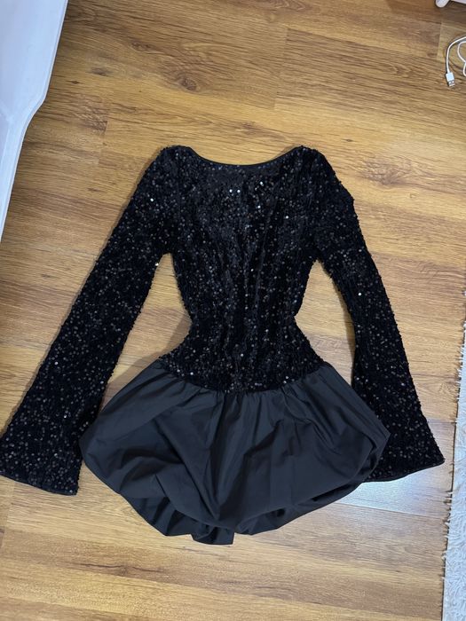 Рокля с пайети New Yorker