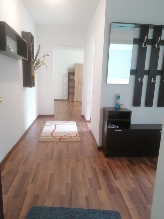 Apartament de închiriat