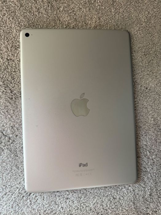 iPad Air 2 - сив