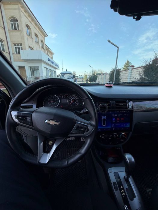 Gentra dark blue 2023 yil holati ideal