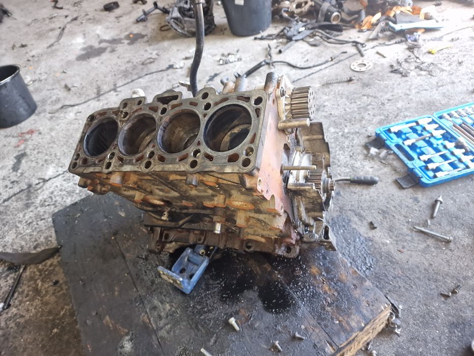 Bloc motor piston vibrochen biela 2.0 cjc cgl audi a4 b8 a5 8t 2013