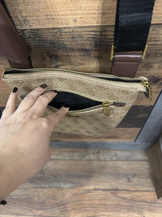 Мъжка чантичка/чанта GUESS