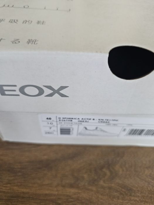 Чисто нови обувки  geox номер 40/41