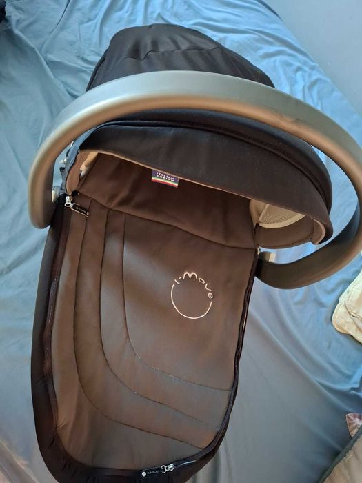 Кош за новородено chicco i move с колела