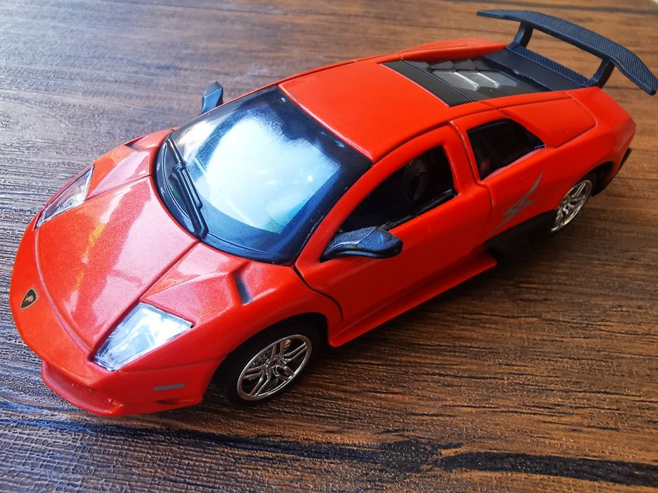Mașini gen Lamborghini metal