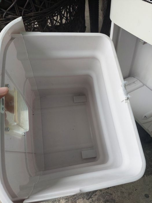 Измельчитель бумаги Deluxe DLOS-60AW