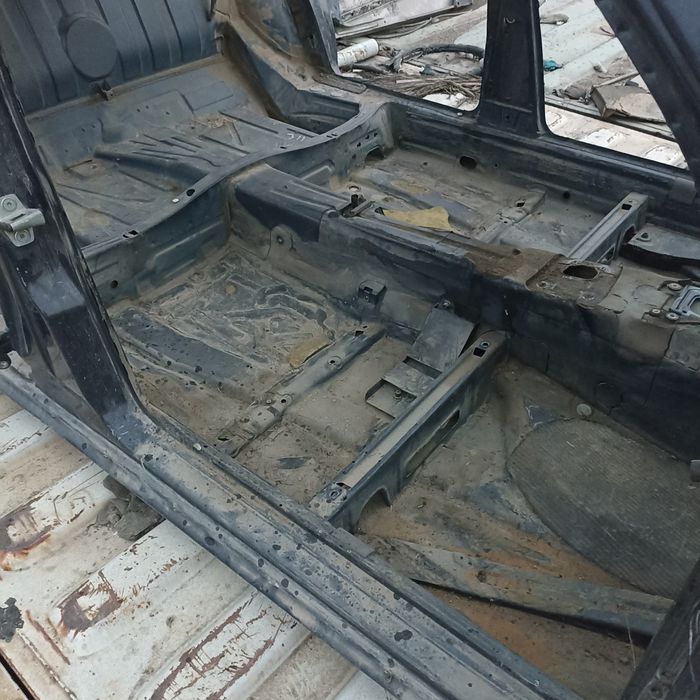 Кузов на Мерс 124