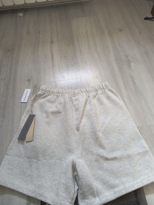 Pantaloni scurti Essentials negri+gri marimea S