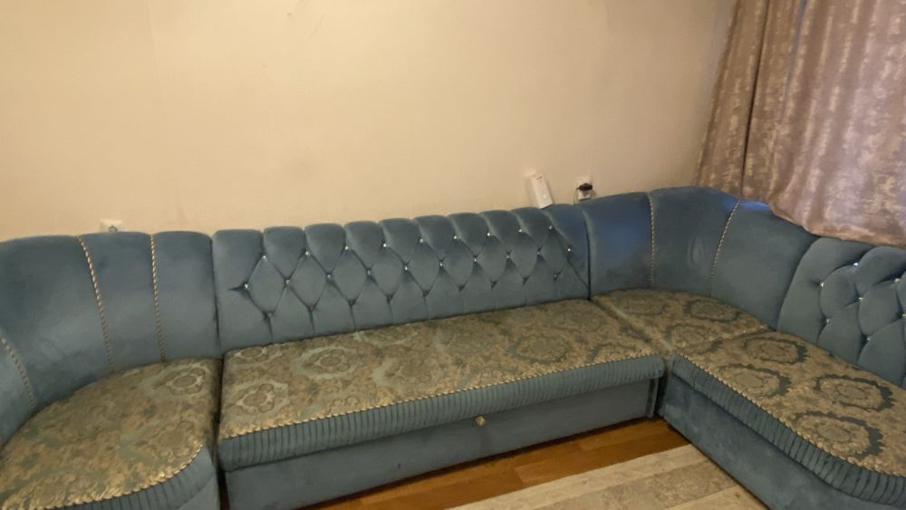 Продам диван 3,5 метров