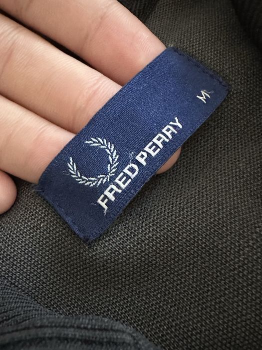 продам олимпийку Fred perry