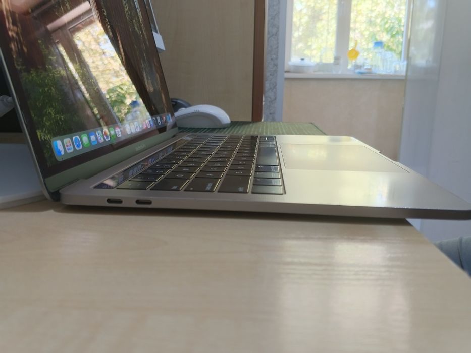 4-ядерный MacBook Pro 2018 13,3" Retina/CORE i5/16GB LPDDR3/512GB NVMe
