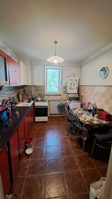 Apartament 3 camere de vanzare in centrul vechi