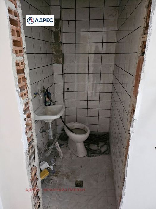 Продава се Тристаен апартамент в Плевен, Мара Денчева - 119 кв.м за 925 €/кв.м - Снимка #8