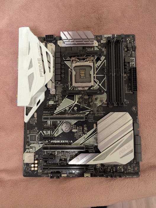 Геймърски комплект i7-8700 | 32GB DDR4 RAM | RX 580 8GB Nitro+ | Z370-A
