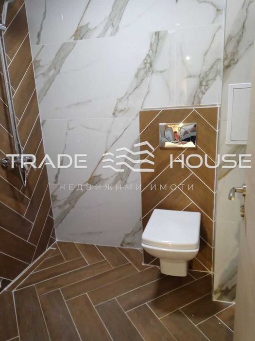 Дава се под наем Двустаен апартамент в Пловдив, Кючук Париж - 64 кв.м за 351.9 € - Снимка #2