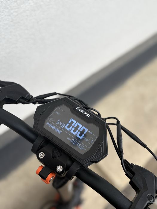 Vând Trotineta KuKirin G2 Pro model 2026