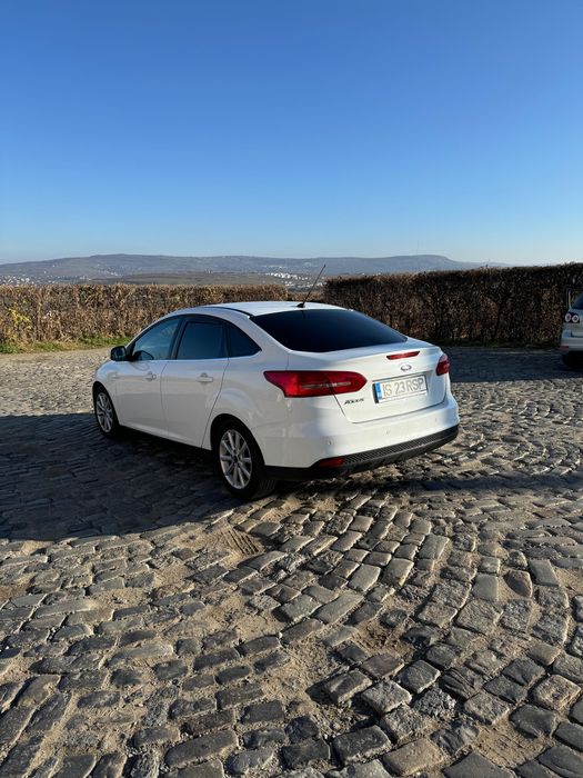 Ford focus titanium primul proprietar