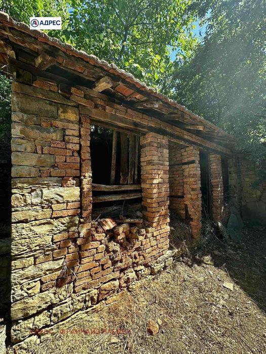 Къща в Ловеч, област-с.Шипково площ 86 цена 60000